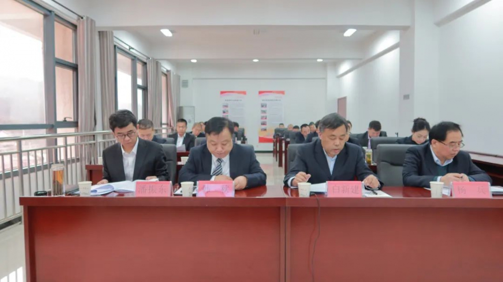 踏平坎坷成大道 實(shí)干奮斗鑄輝煌！陜西銀礦召開(kāi)六屆一次職工代表...